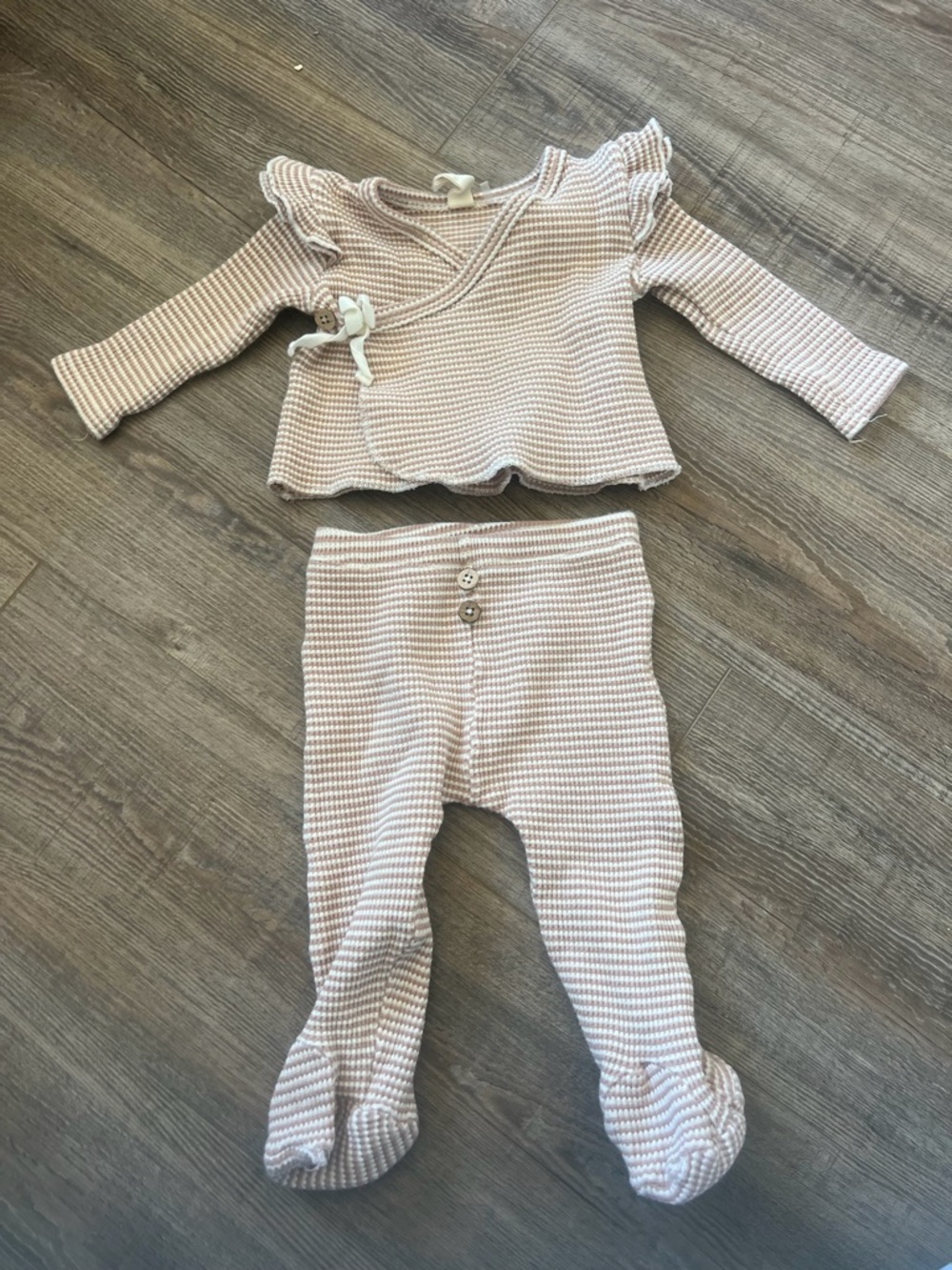 Baby Boutique beige and White Waffle Knit Baby Matching Set